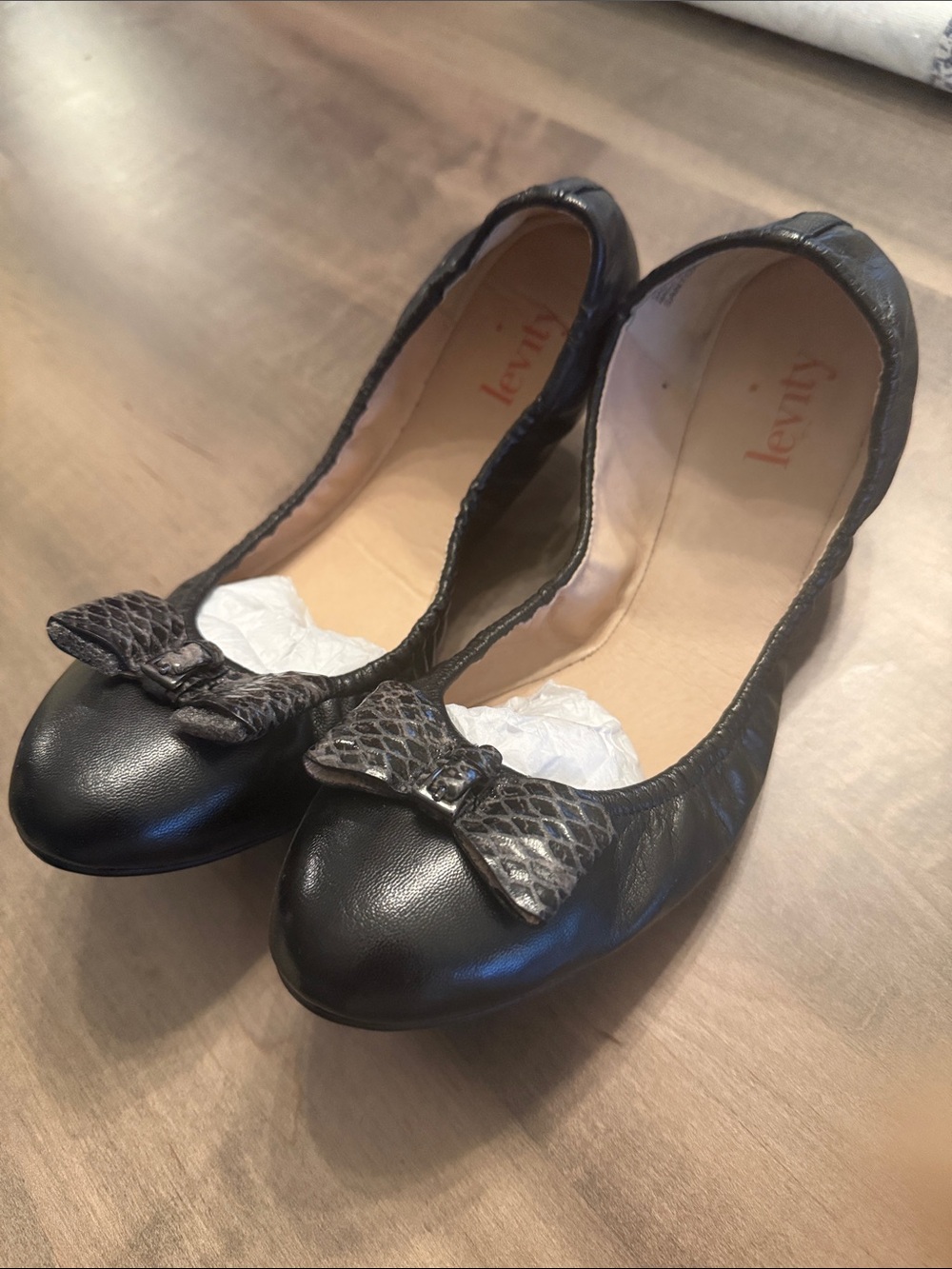 levity Black Leather Ballet Flats with Textured Bow